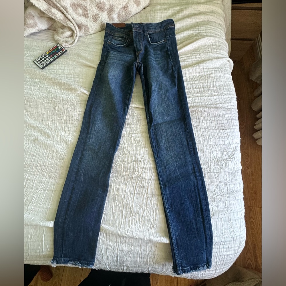 Zara jeans size 24